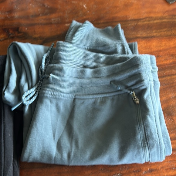 Lot of 3 Old Navy Dynamic Fleece Joggers size large - Picture 2 of 4